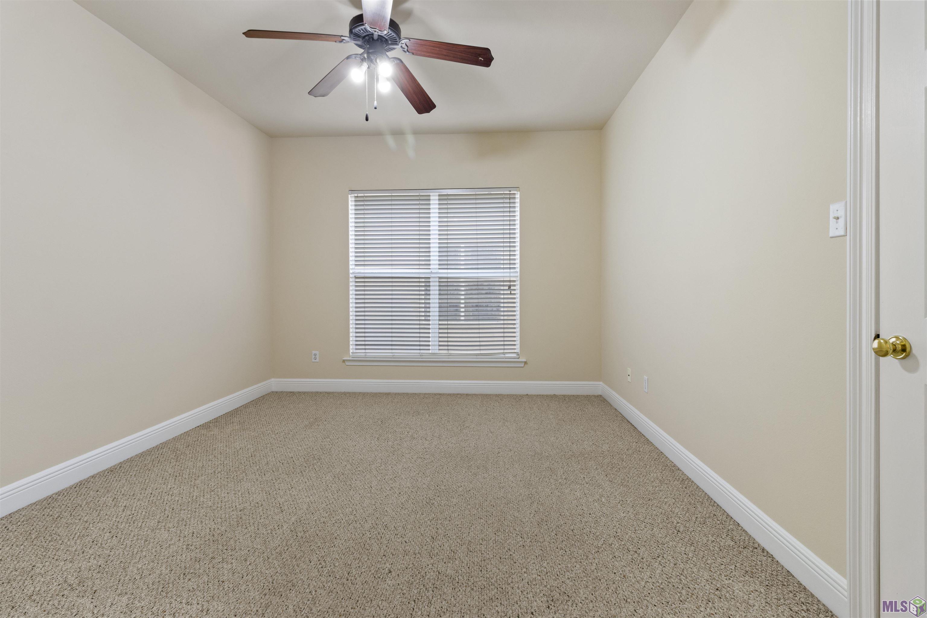 5167 Etta Street, Unit 9F Baton Rouge, LA 70820 - Photo 12 of 24 Second Bedroom