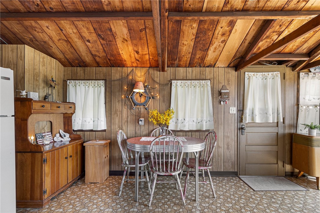 29 Andrew Comstock Road Warwick, RI 02886 - Photo 19 of 28