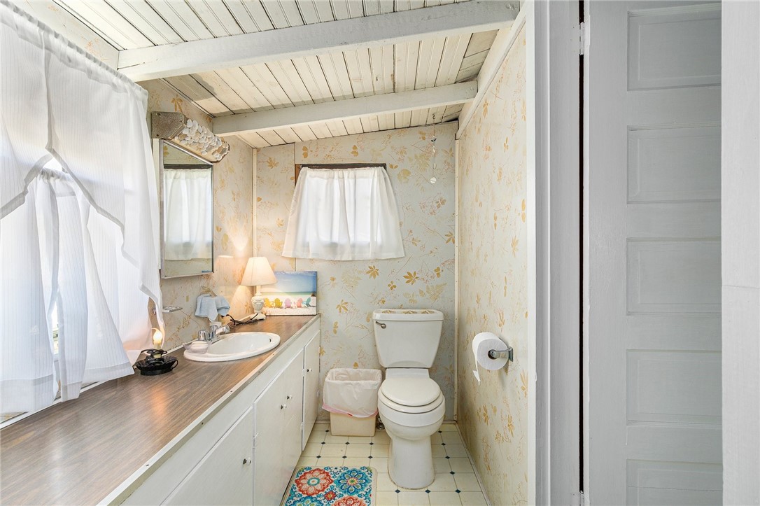 29 Andrew Comstock Road Warwick, RI 02886 - Photo 21 of 28