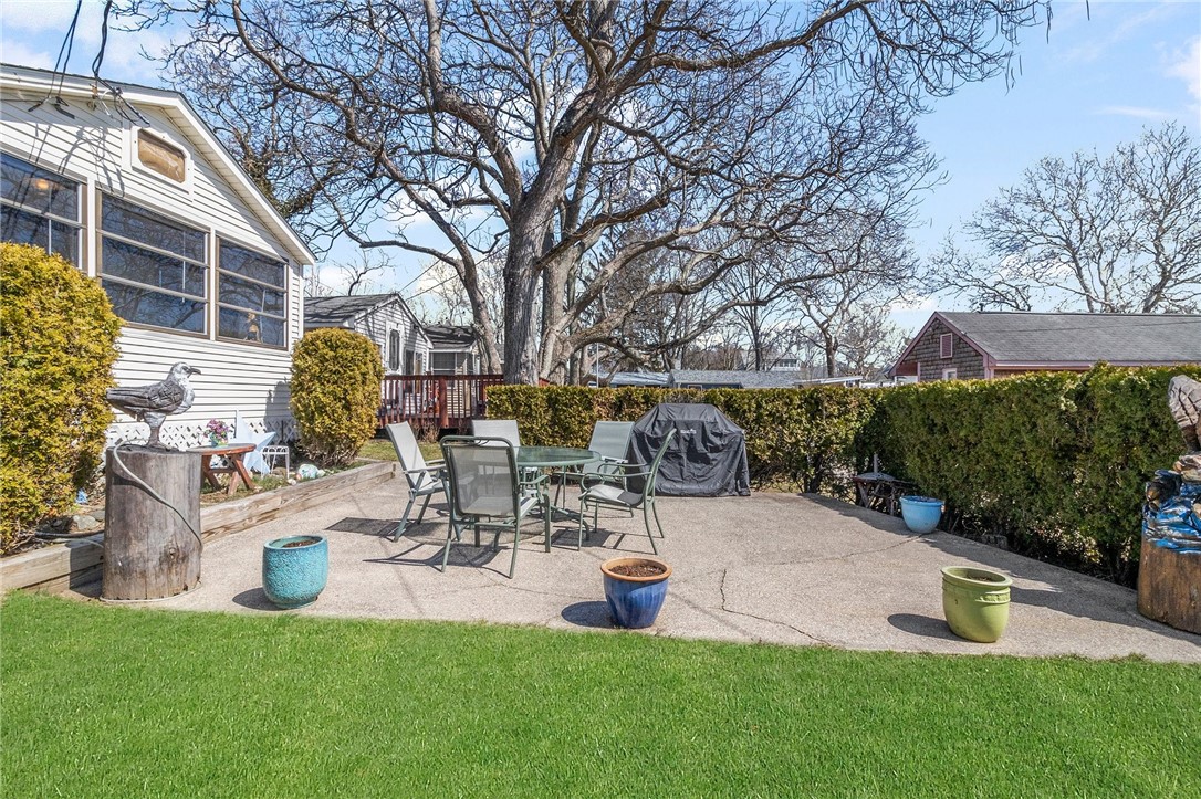 29 Andrew Comstock Road Warwick, RI 02886 - Photo 7 of 28