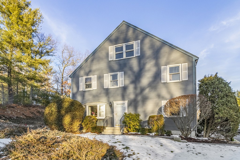 10 Oak Ridge Drive, Unit 1 Maynard, MA 01754 - Photo 1 of 20 Gallery Image 1