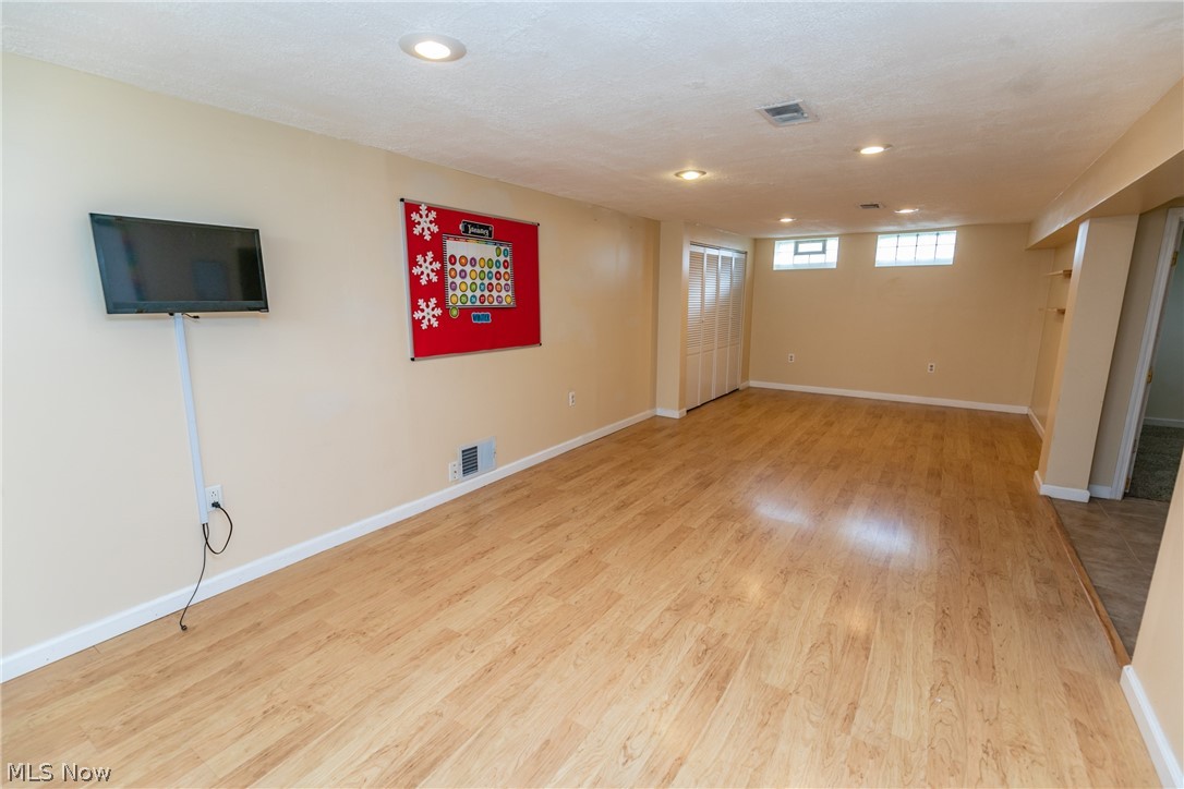 10814 Windham Road Parma, OH 44130 - Photo 18 of 32