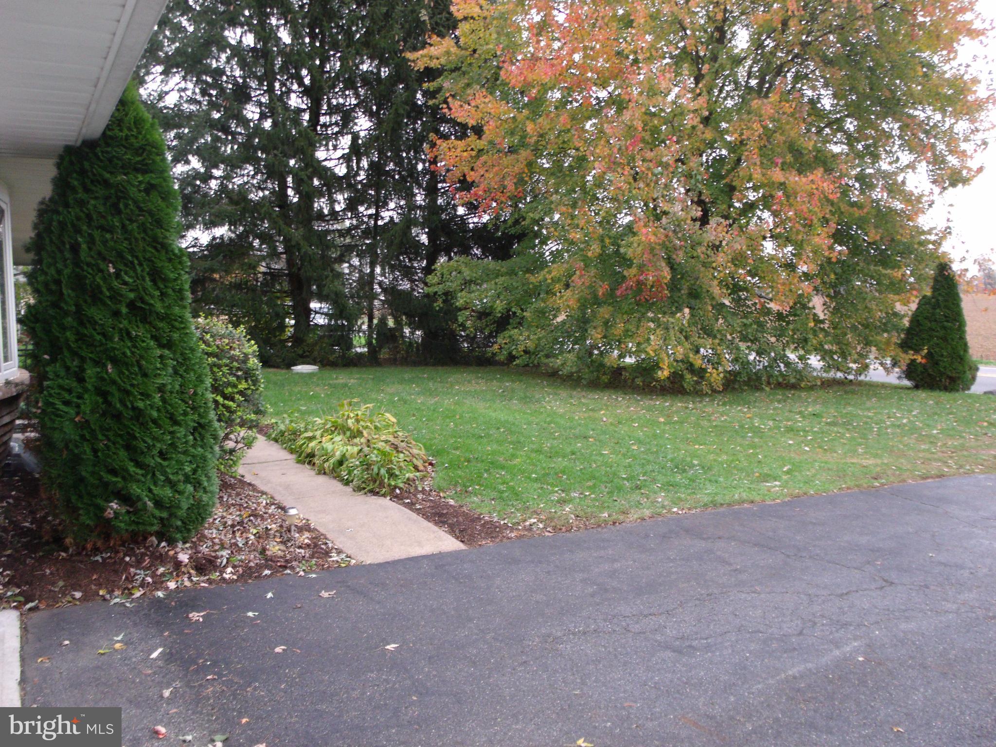 1507 York Road Carlisle, PA 17015 - Photo 3 of 27 Gallery Image 3