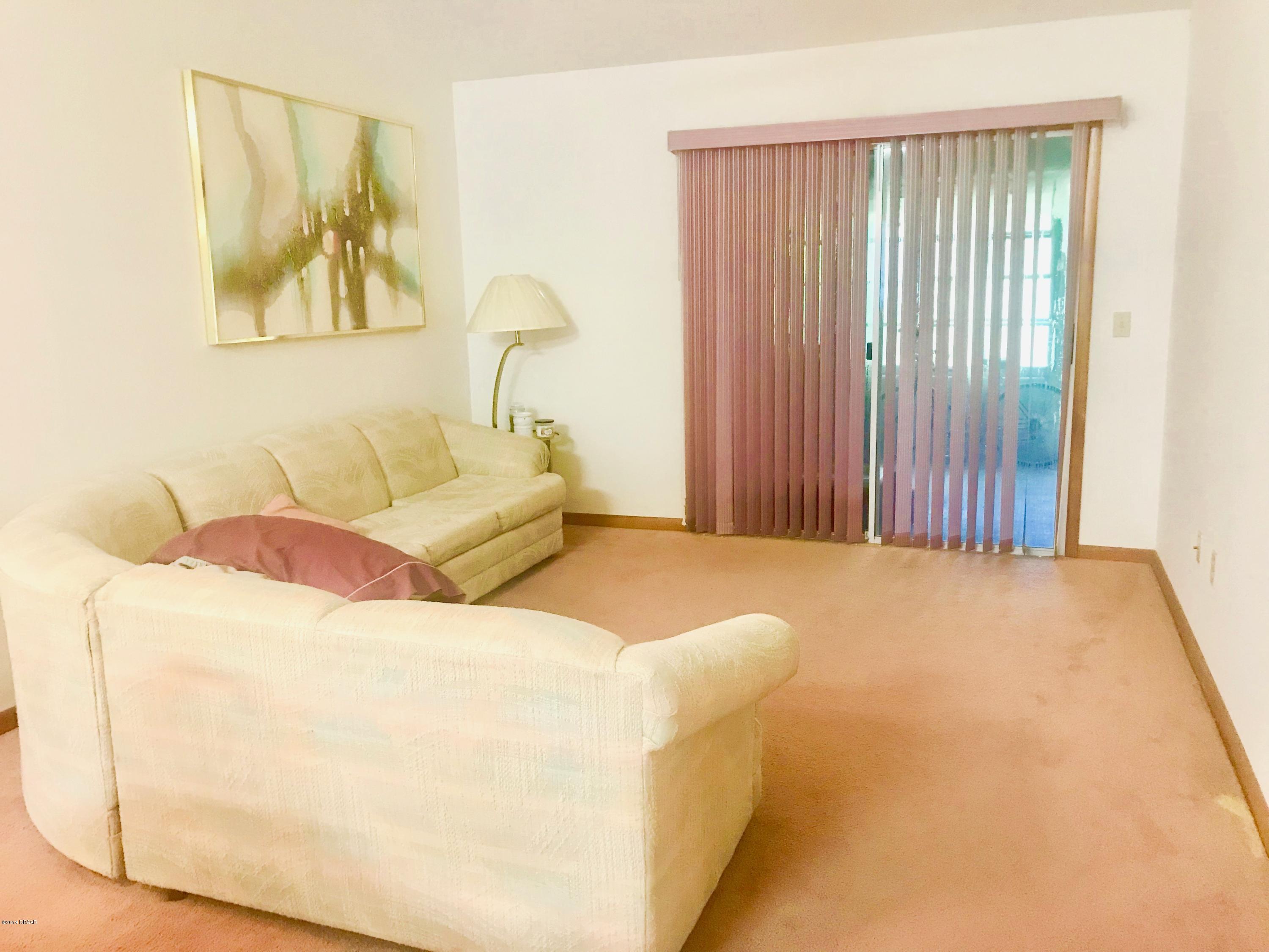 3542 Creekside Road, Unit B Port Orange, FL 32129 - Photo 2 of 17 IMG_2327
