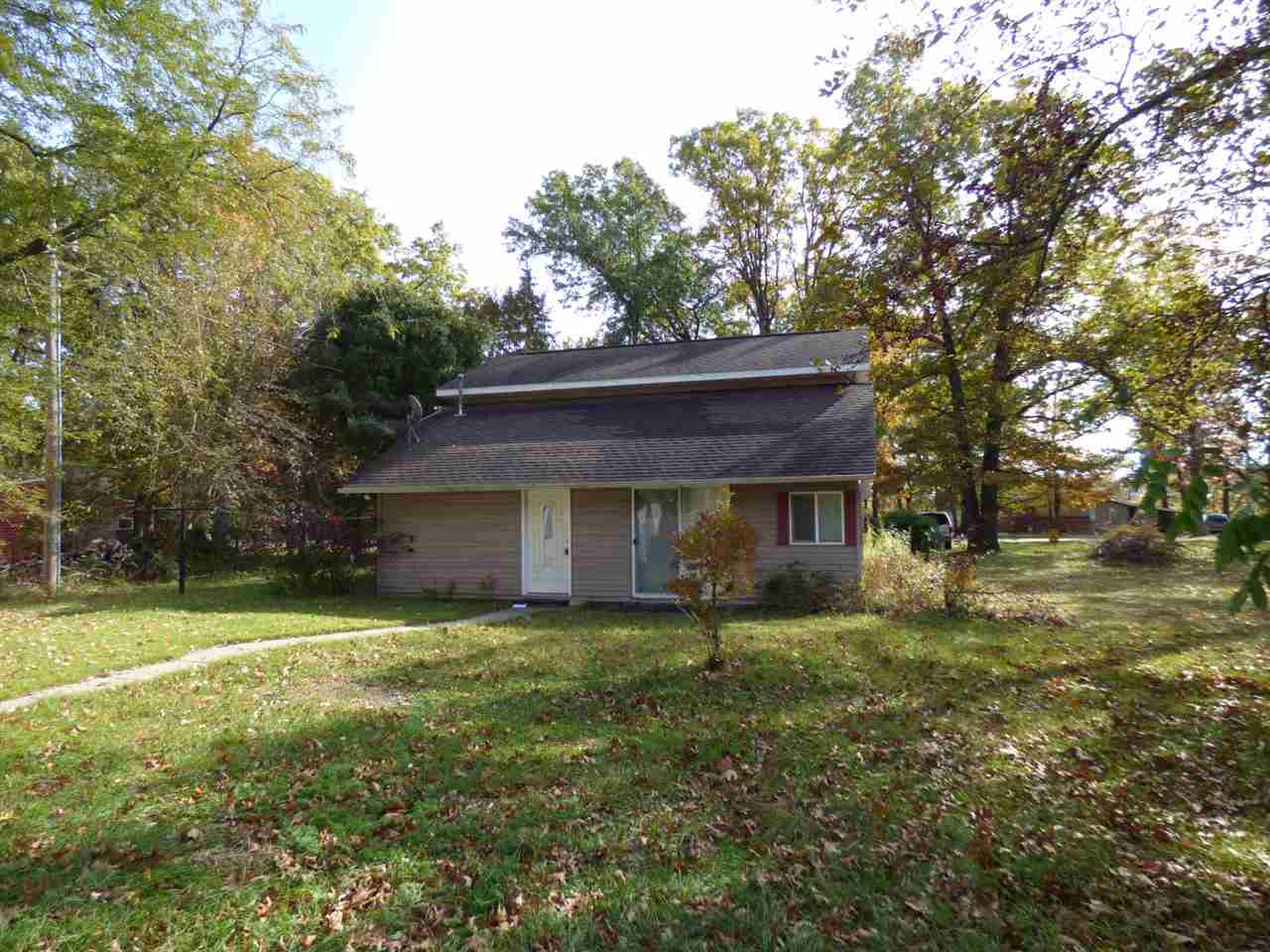 18996 Sharon Road Oakley, MI 48649 - Photo 5 of 24 31360023-4.JPG