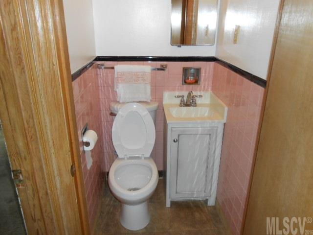 2914 Old Morganton Road Southwest Lenoir, NC 28645 - Photo 18 of 25 Gallery Image 18