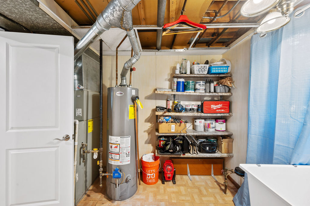 537 West Stearns Road Bartlett, IL 60103 - Photo 26 of 30 a storage room