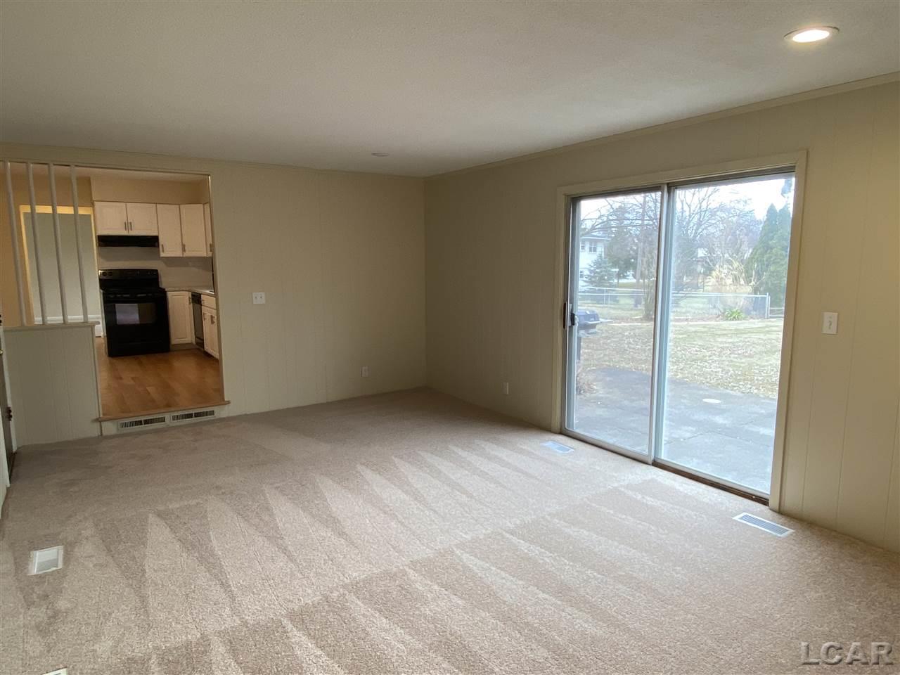 1215 Trenton Road Adrian, MI 49221 - Photo 19 of 23 50007903-18.JPG