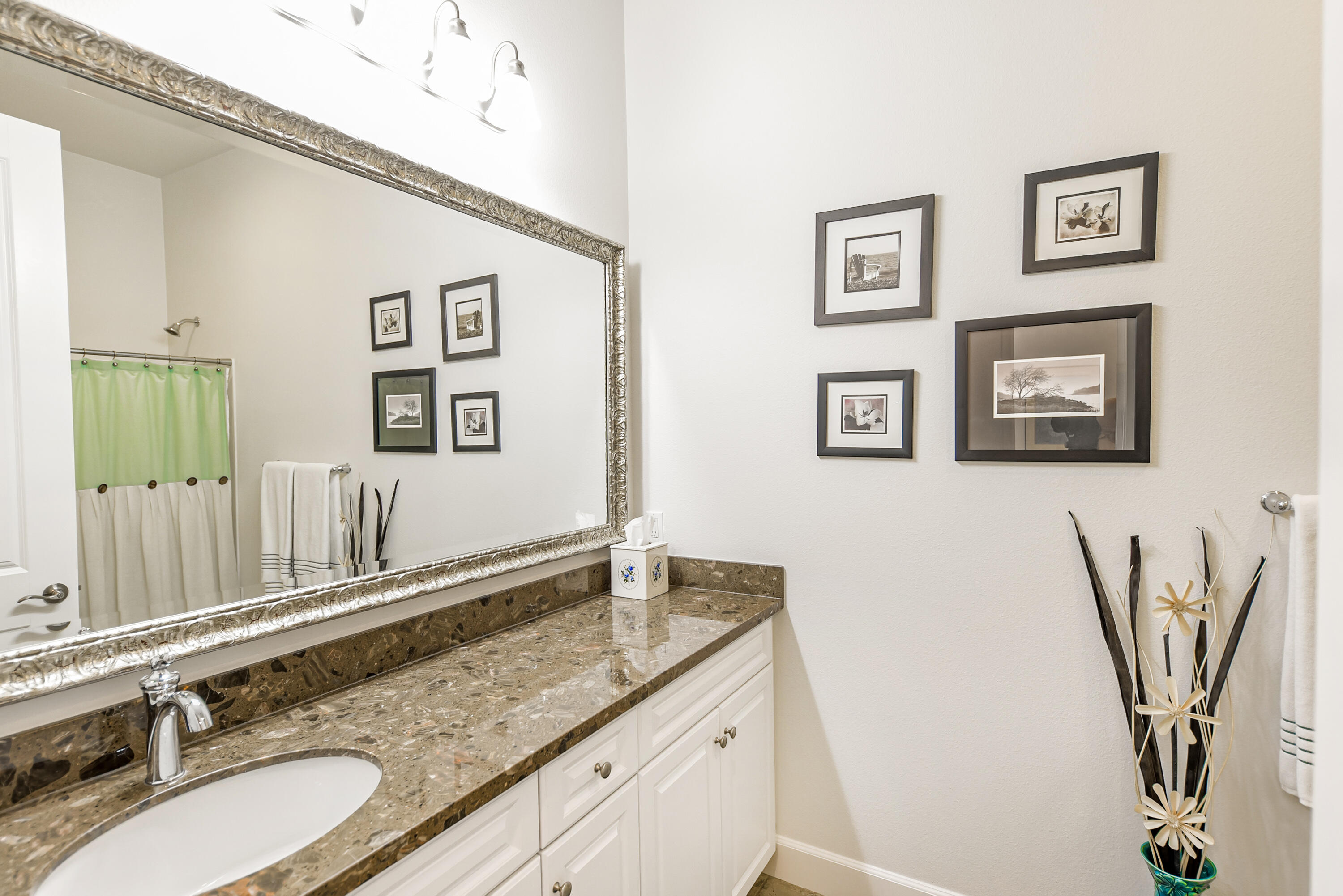 81360 Corte Compras Indio, CA 92203 - Photo 10 of 21 81360 Corte Compras-18