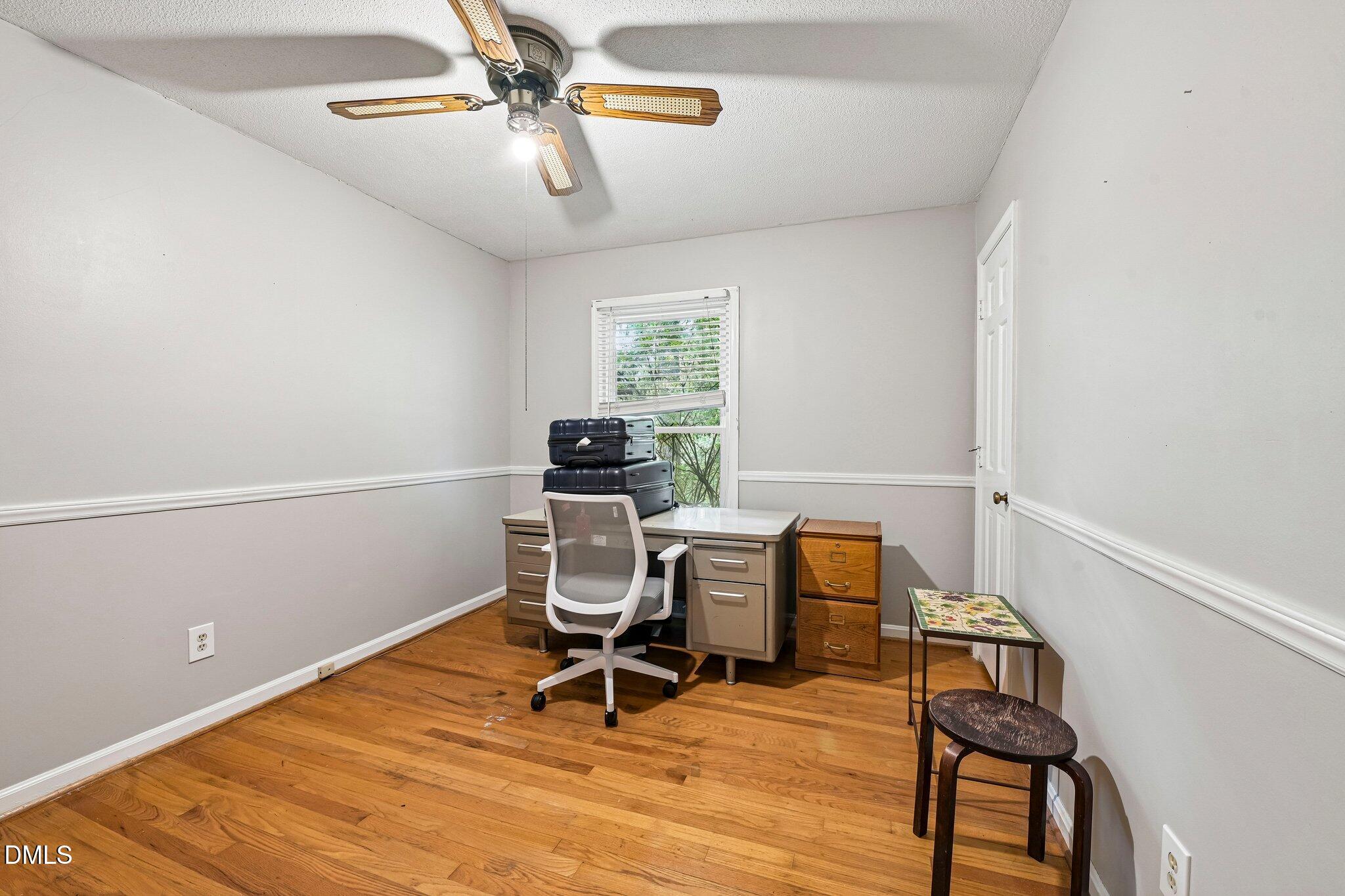 1421 Elberon Place Raleigh, NC 27609 - Photo 17 of 21 33-web-or-mls-Elberon Pl-S1308-033