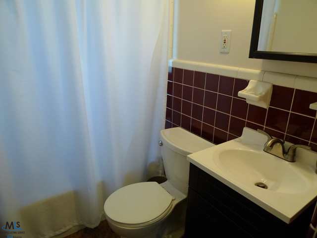 2287 Franklin Road Berkley, MI 48072 - Photo 4 of 24 31111546-3.JPG