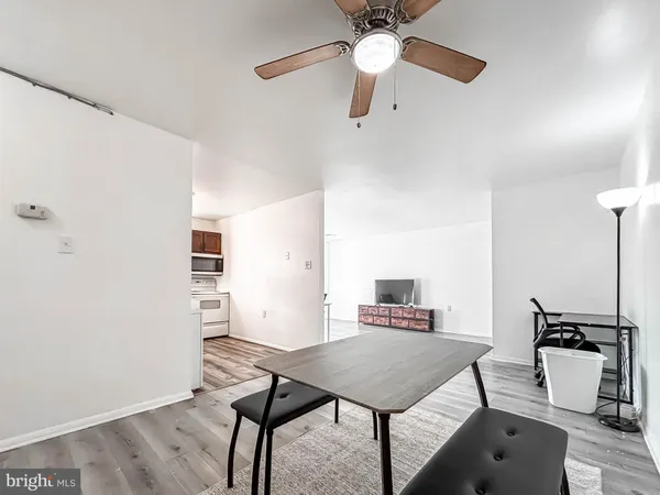$1,195 | 3928 Rolling Rd., Unit C1, Pikesville, MD 21208