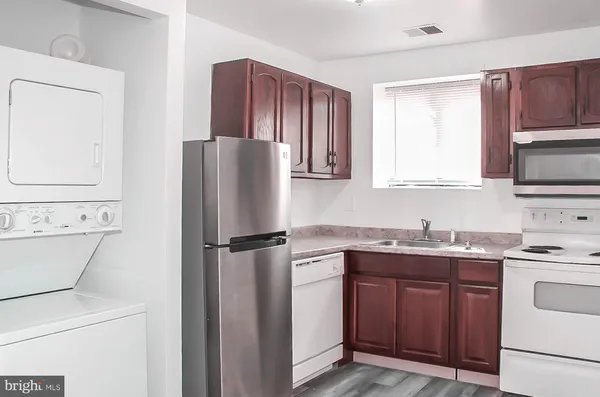 $1,195 | 3928 Rolling Rd., Unit C1, Pikesville, MD 21208