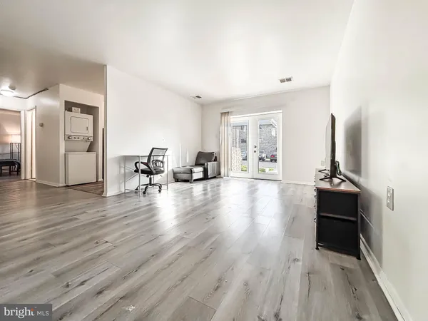 $1,195 | 3928 Rolling Rd., Unit C1, Pikesville, MD 21208
