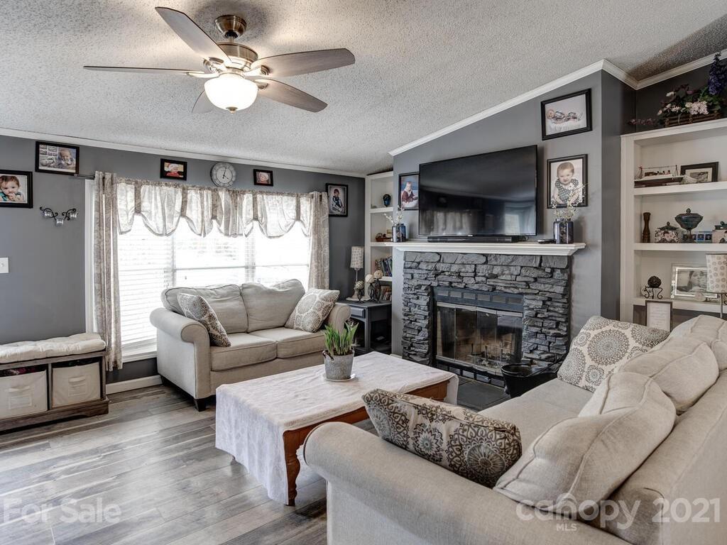 107 Liberty Road Candler, NC 28715 - Photo 5 of 23 Gallery Image 5