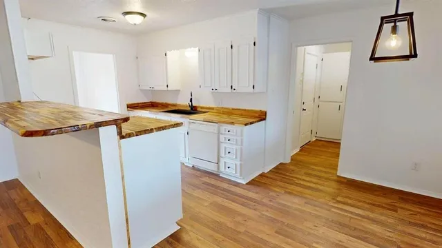 $247,500 | 2013 South High Street, Brady, TX 76825