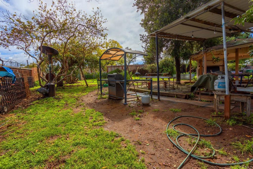 436 Mason Road Vista, CA 92084 - Photo 28 of 32 an outdoor space with seating