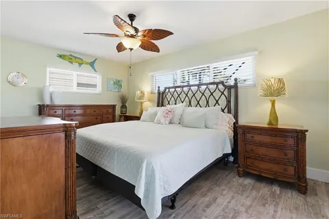 $980,000 | 17 Palmview Boulevard, Fort Myers Beach, FL 33931