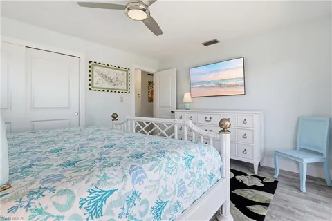 $980,000 | 17 Palmview Boulevard, Fort Myers Beach, FL 33931