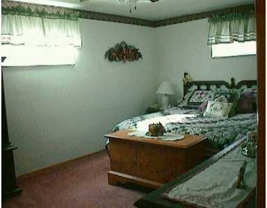 100 Munntown Road Eighty Four, PA 15330 - Photo 8 of 8 Master Bedroom.