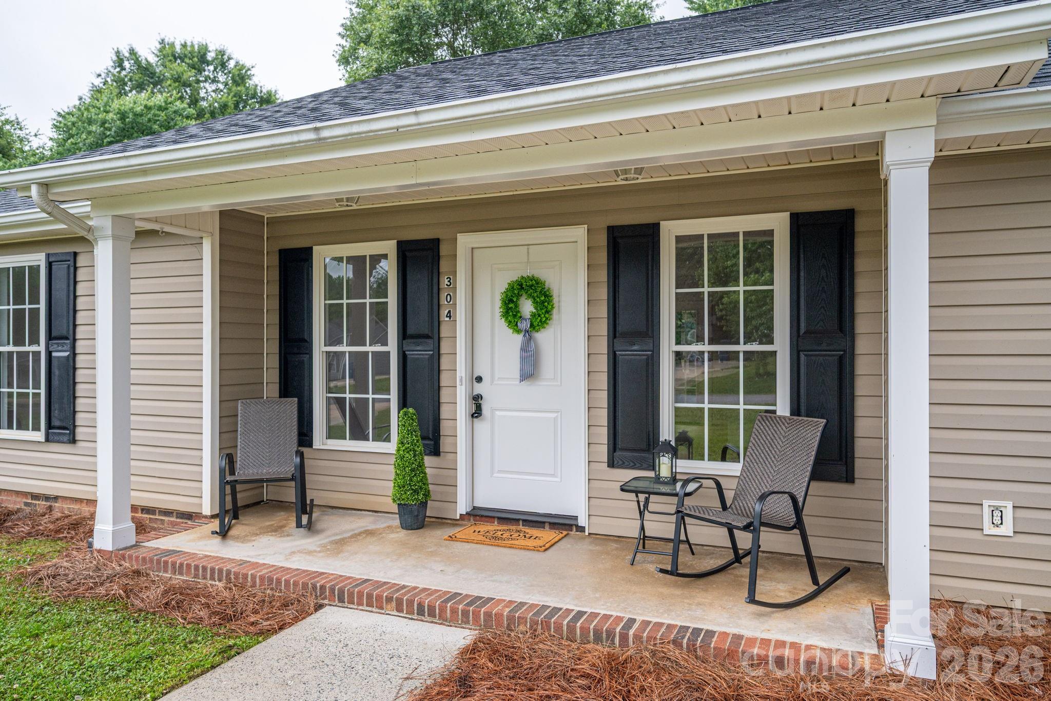 304 Springhill Lane Maiden, NC 28650 - Photo 3 of 29