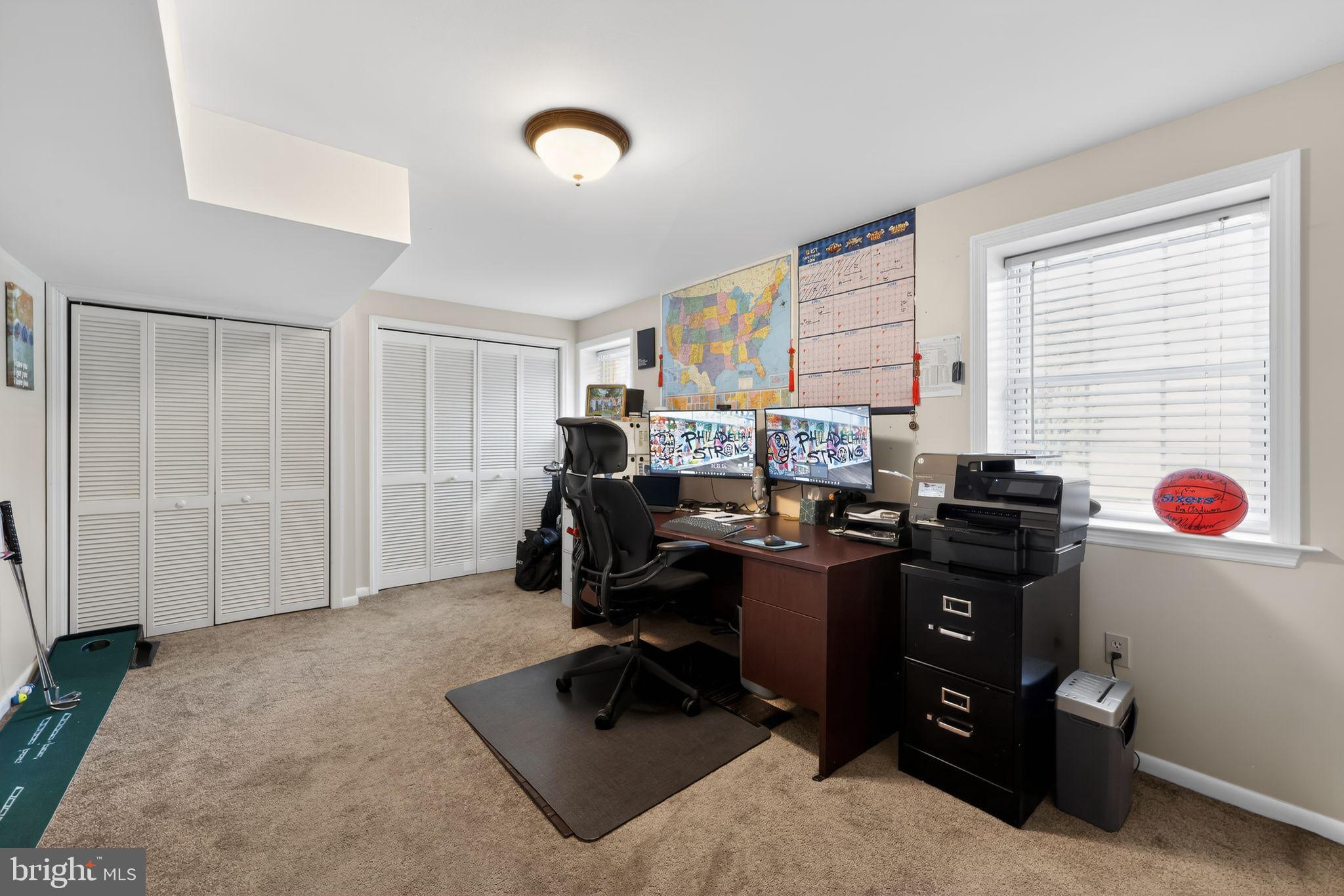 123 Pearl Croft Road Cherry Hill, NJ 08034 - Photo 20 of 41 Versatile home office with ample workspace.
