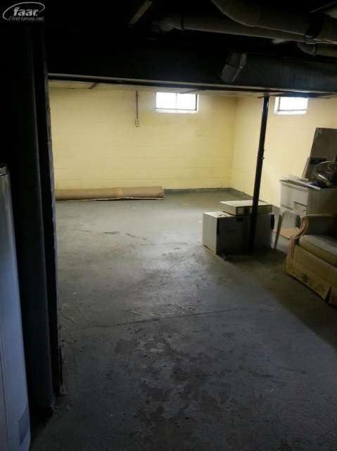 1414 South Dye Road Flint, MI 48532 - Photo 13 of 13 20416291-12.JPG