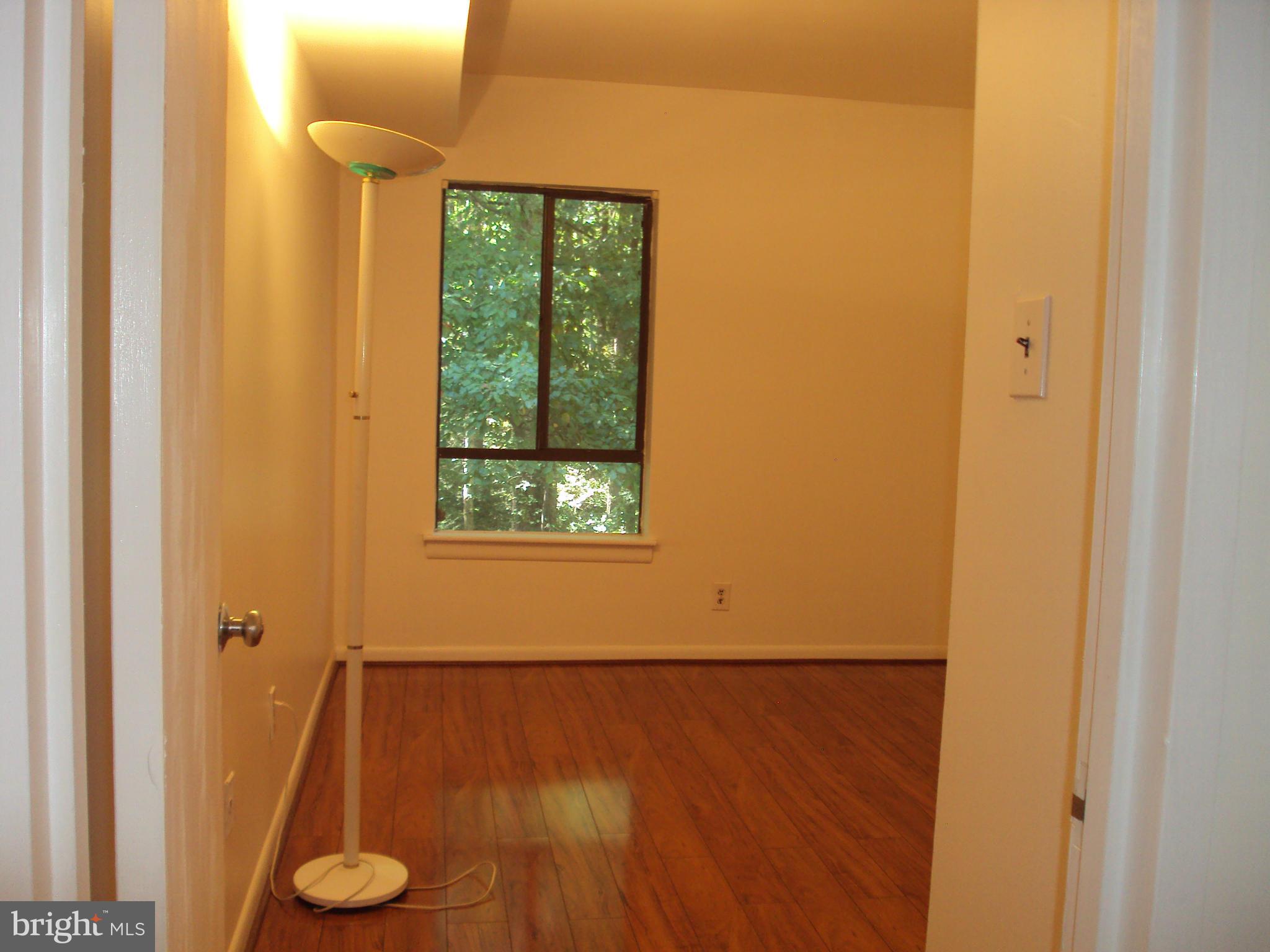 11658 Stoneview Square, Unit 22C Reston, VA 20191 - Photo 17 of 22 Bedroom