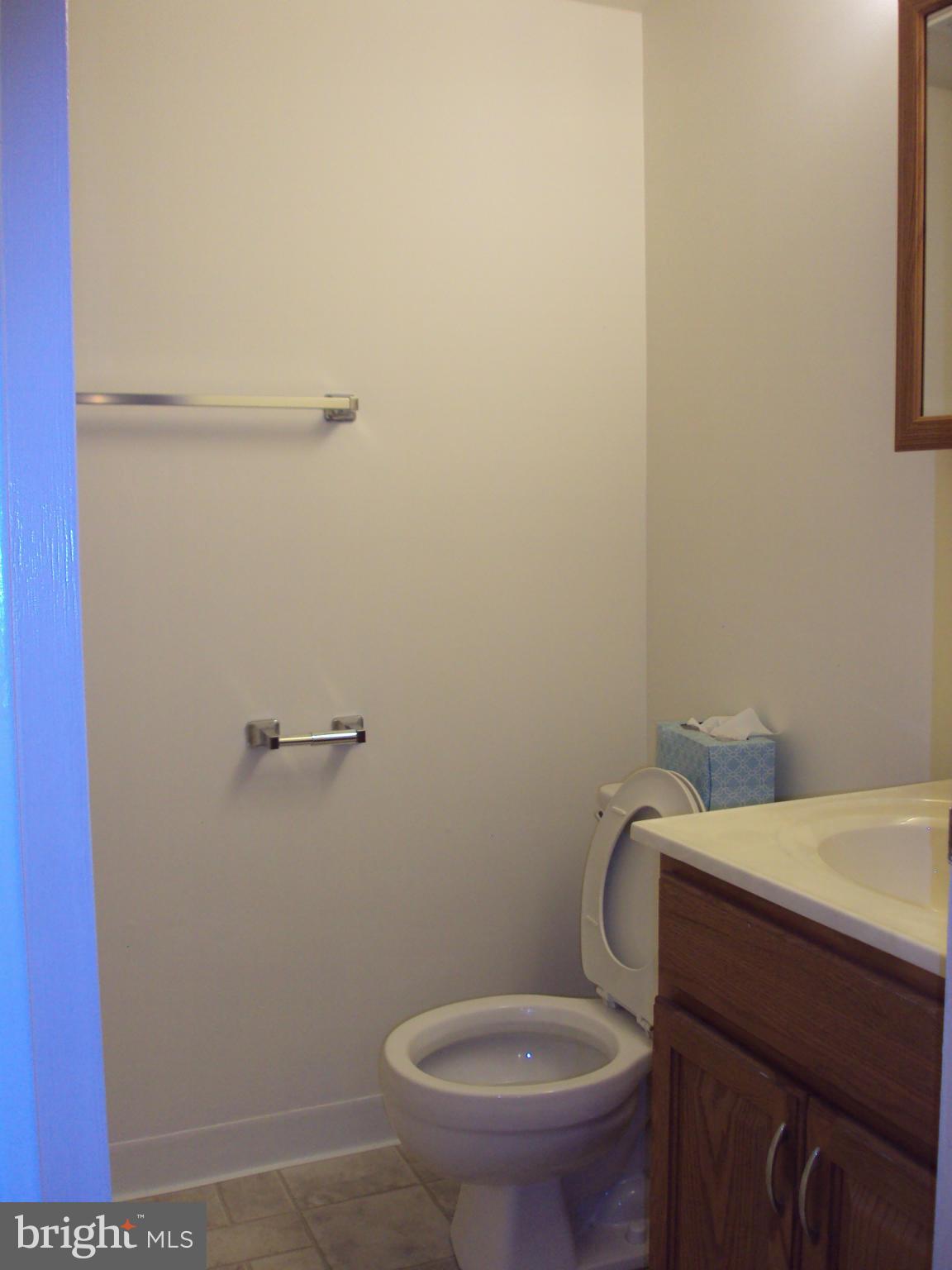 11658 Stoneview Square, Unit 22C Reston, VA 20191 - Photo 19 of 22 Bath
