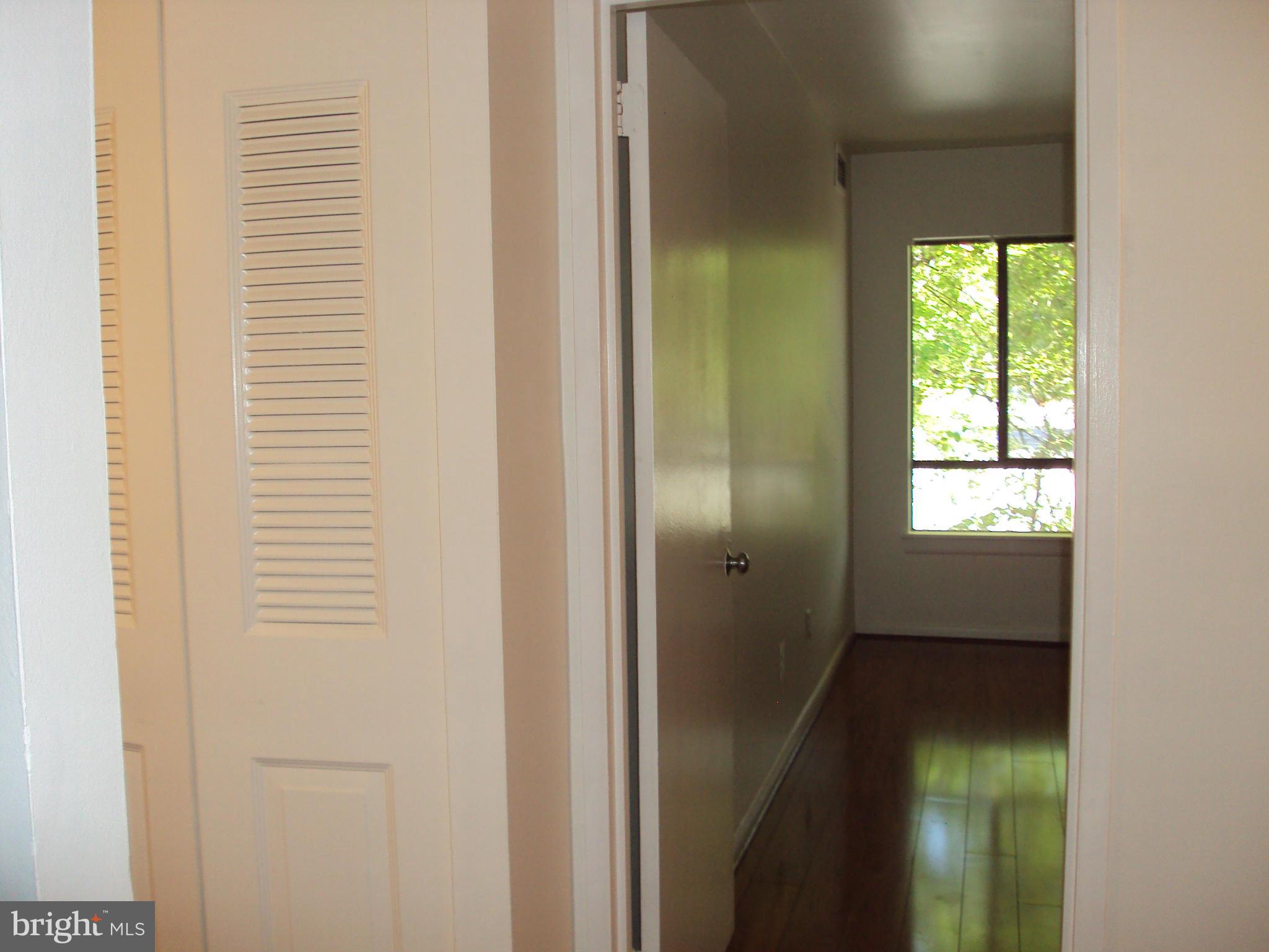 11658 Stoneview Square, Unit 22C Reston, VA 20191 - Photo 20 of 22 Bedroom