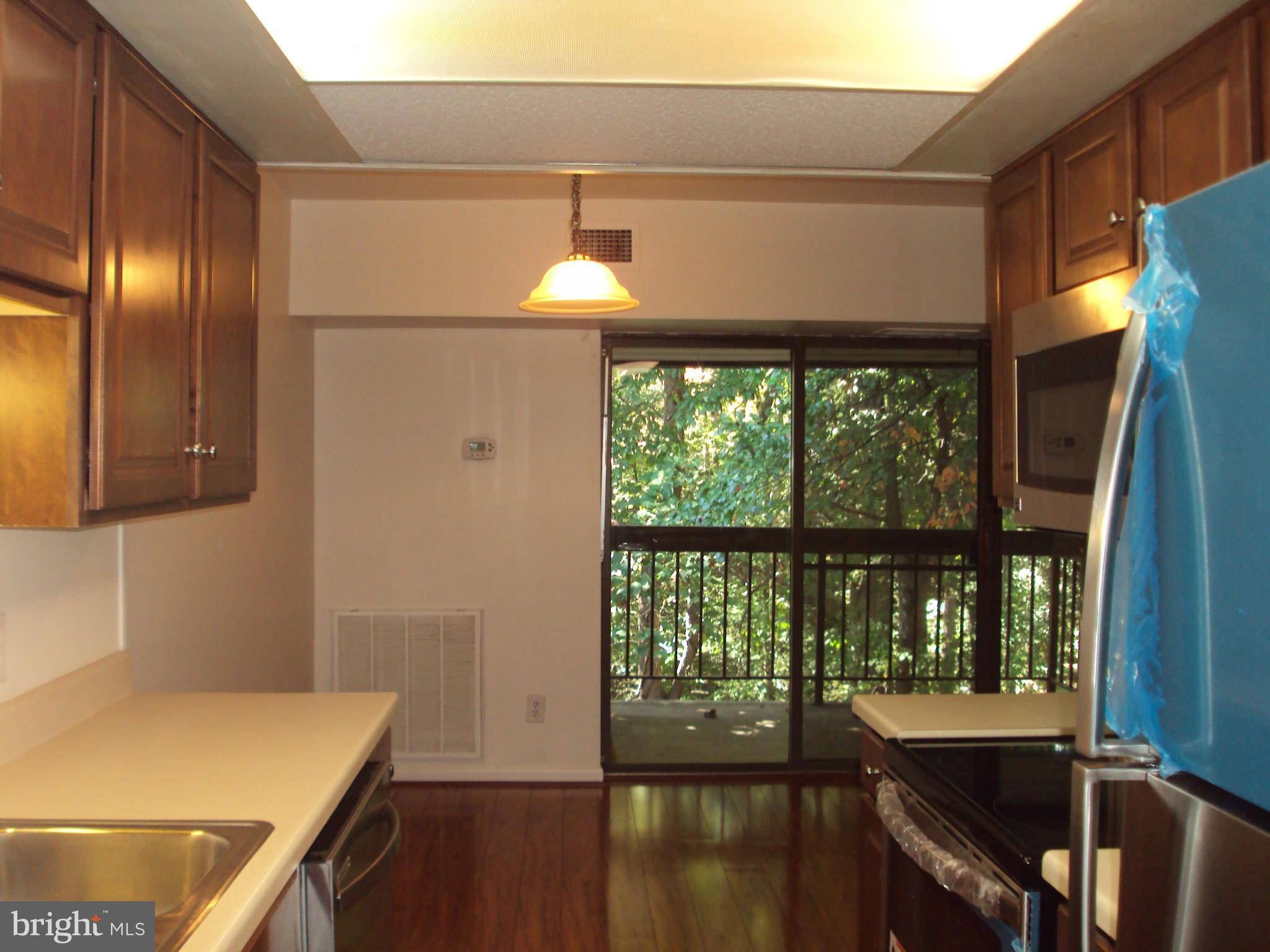 11658 Stoneview Square, Unit 22C Reston, VA 20191 - Photo 6 of 22 Dining Room