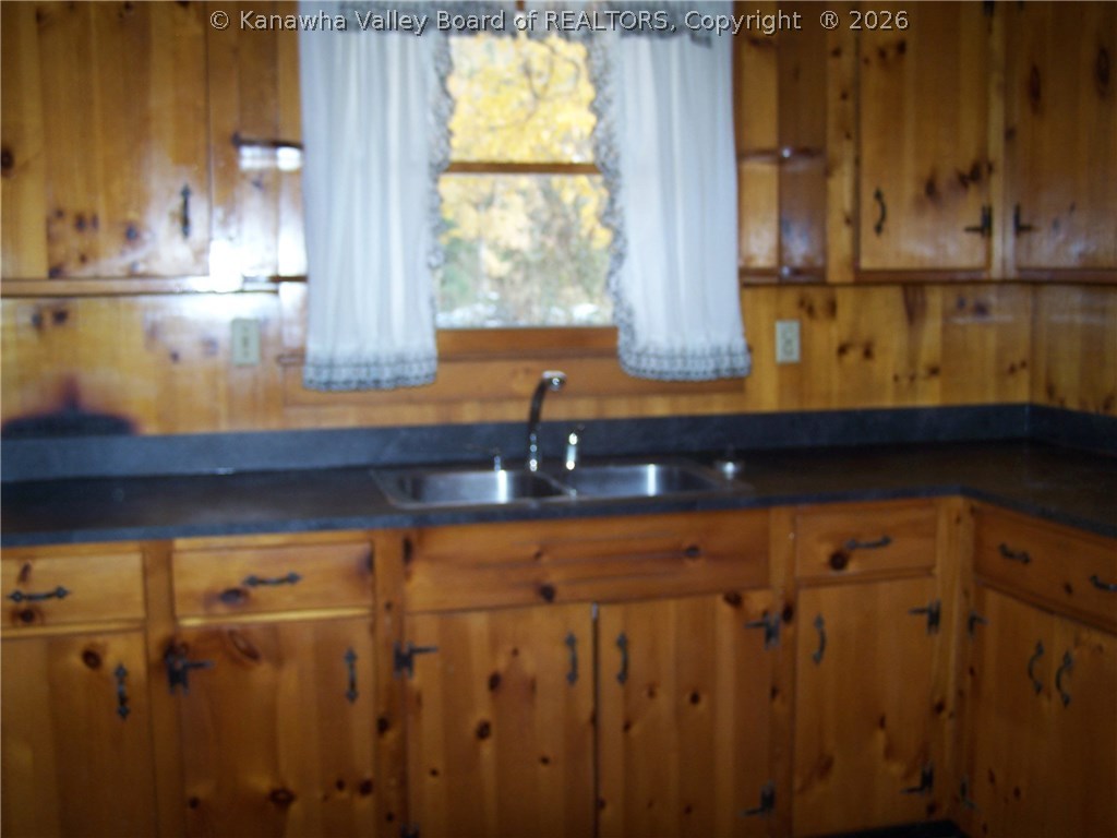 2102 North Main Street Point Pleasant, WV 25550 - Photo 14 of 15 Gallery Image 14