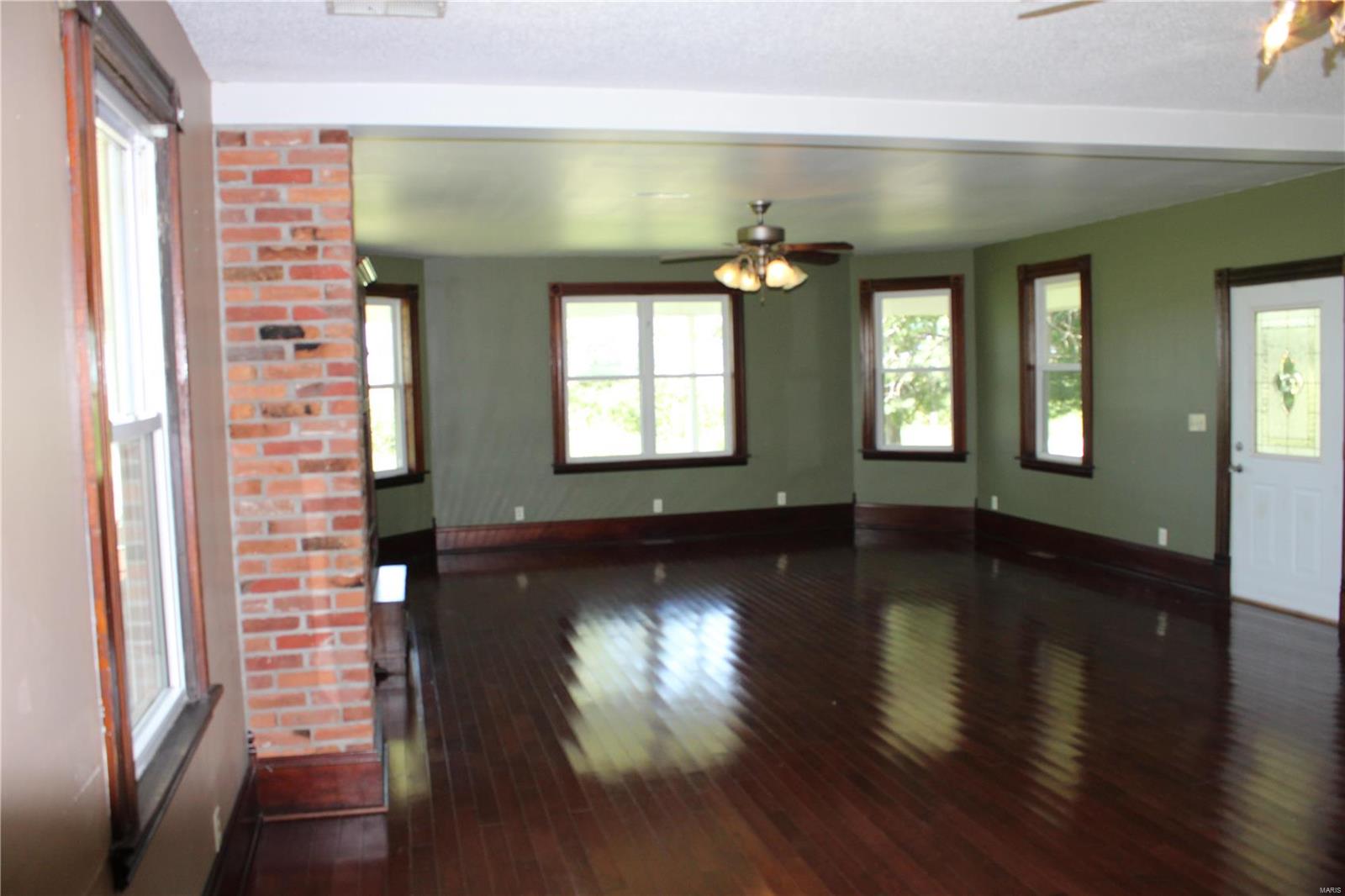 8082 Lindenbroker Road Worden, IL 62097 - Photo 13 of 56 Gallery Image 13