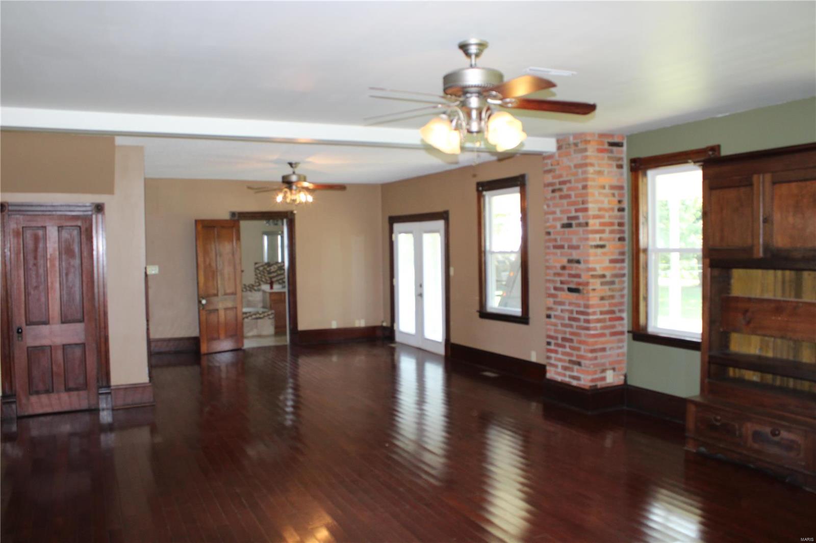 8082 Lindenbroker Road Worden, IL 62097 - Photo 17 of 56 Gallery Image 17