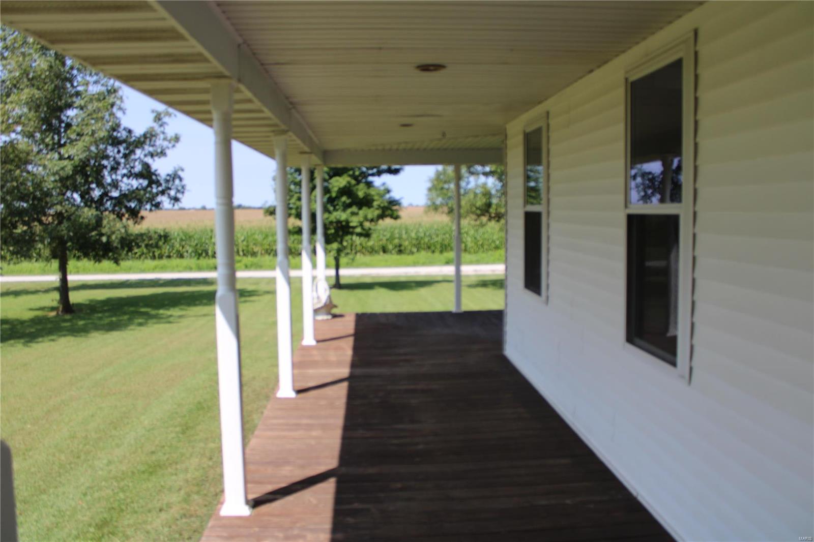 8082 Lindenbroker Road Worden, IL 62097 - Photo 21 of 56 Gallery Image 21
