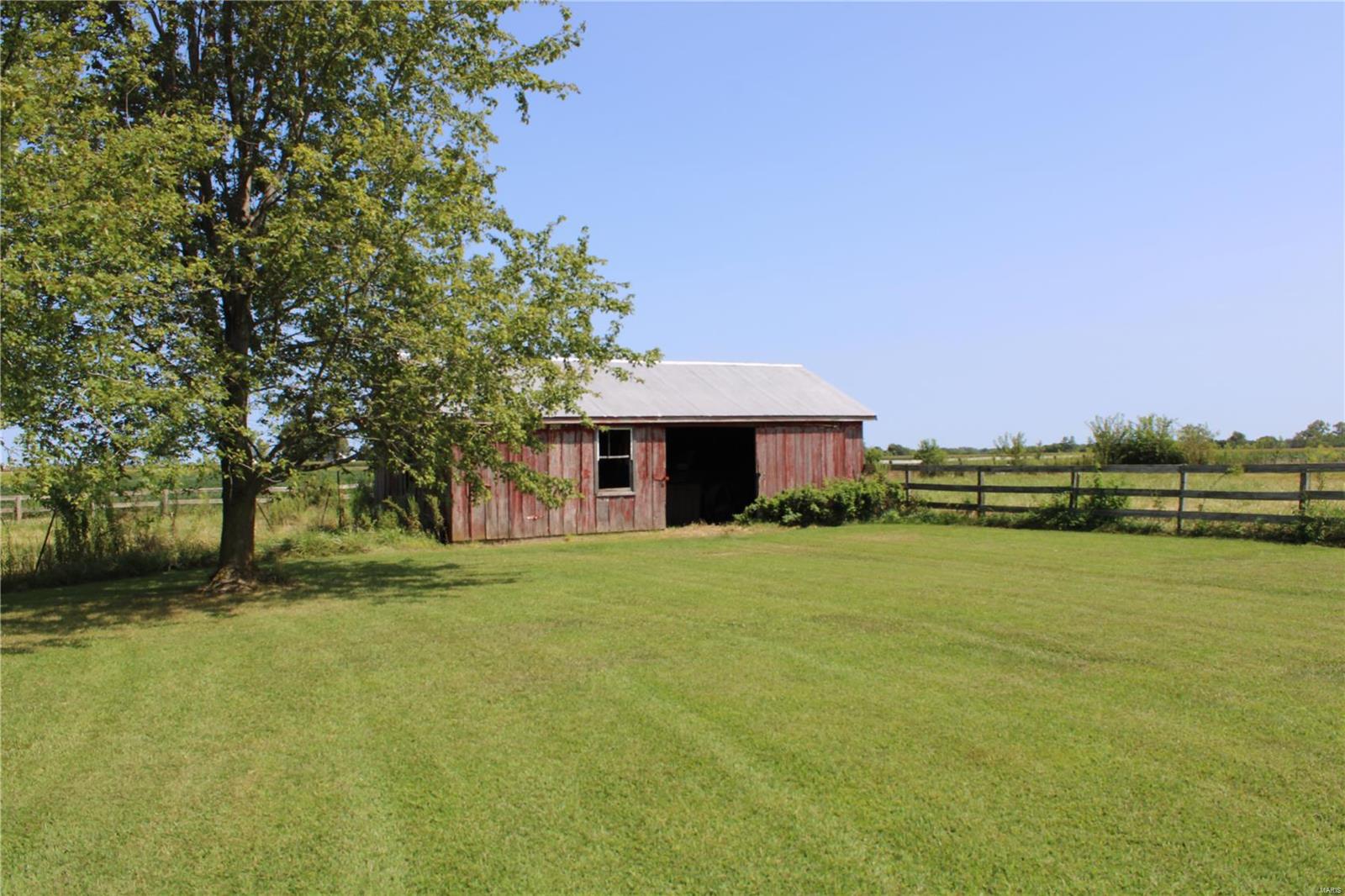 8082 Lindenbroker Road Worden, IL 62097 - Photo 45 of 56 Gallery Image 45
