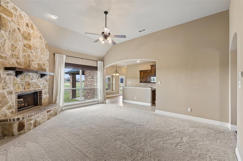 6001 Michael Road Sanger, TX 76266 - Photo 9 of 39