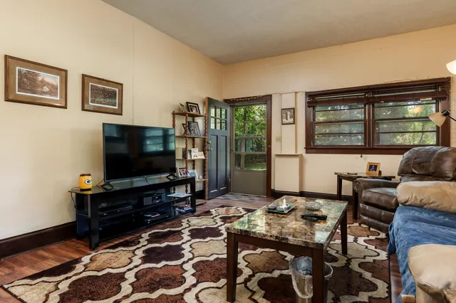 $1,500,000 | 2373 Geddes Road, Rockford, IL 61103