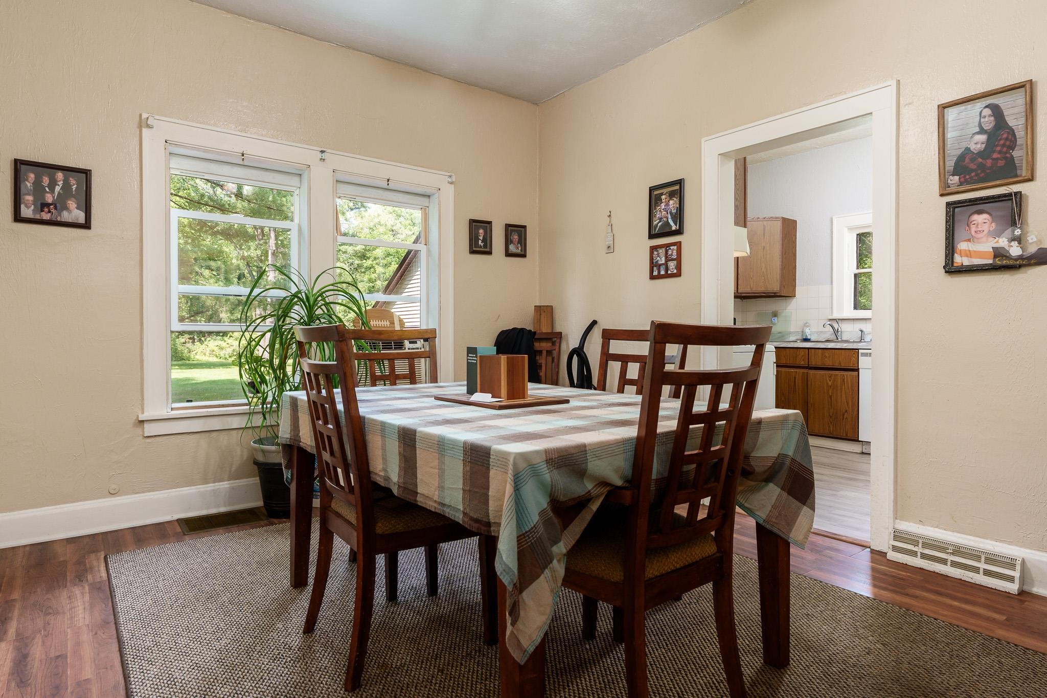 2373 Geddes Road Rockford, IL 61103 - Photo 66 of 97 a dining room with furniture and window