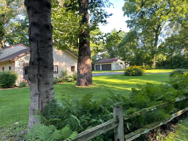 $1,500,000 | 2373 Geddes Road, Rockford, IL 61103