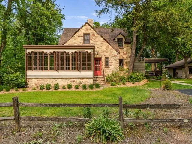 $1,500,000 | 2373 Geddes Road, Rockford, IL 61103