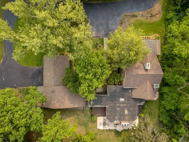 $1,500,000 | 2373 Geddes Road, Rockford, IL 61103