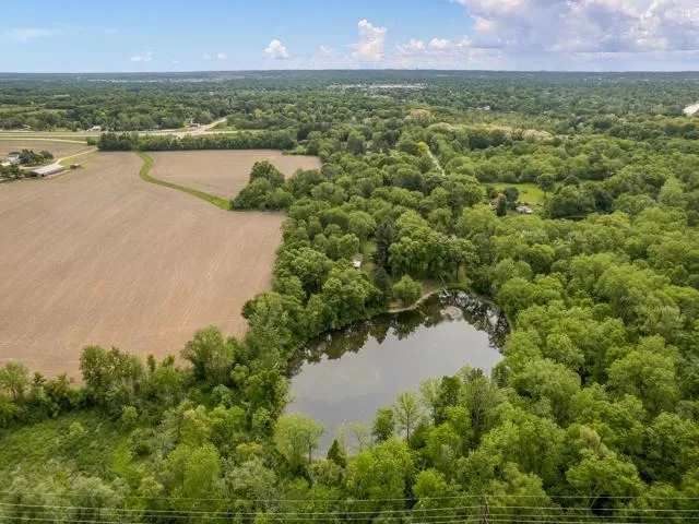 $1,500,000 | 2373 Geddes Road, Rockford, IL 61103