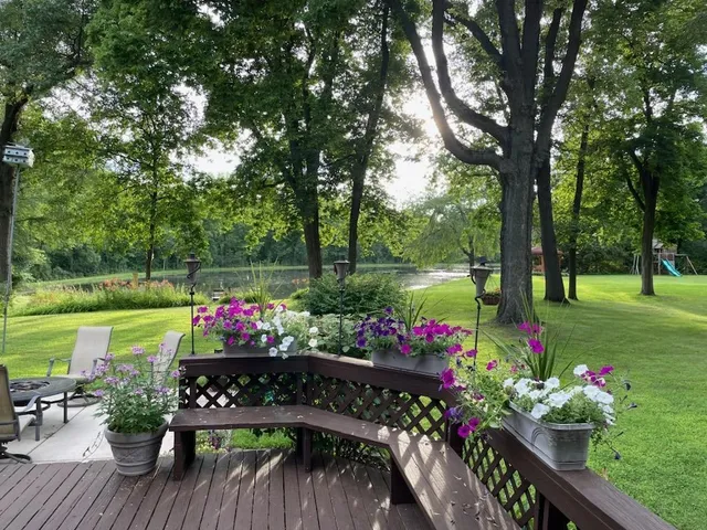 $1,500,000 | 2373 Geddes Road, Rockford, IL 61103