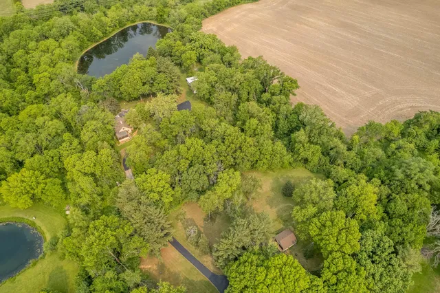 $1,500,000 | 2373 Geddes Road, Rockford, IL 61103