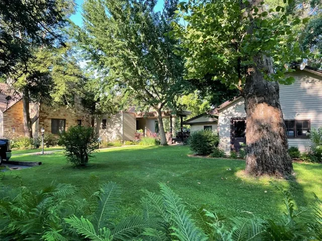 $1,500,000 | 2373 Geddes Road, Rockford, IL 61103