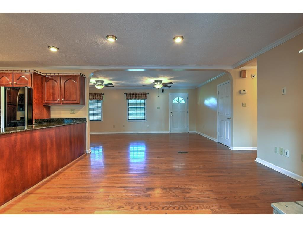 23368 Highpoint Road Bristol, VA 24202 - Photo 13 of 30 Photo 13
