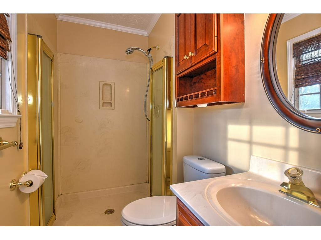 23368 Highpoint Road Bristol, VA 24202 - Photo 22 of 30 Photo 22