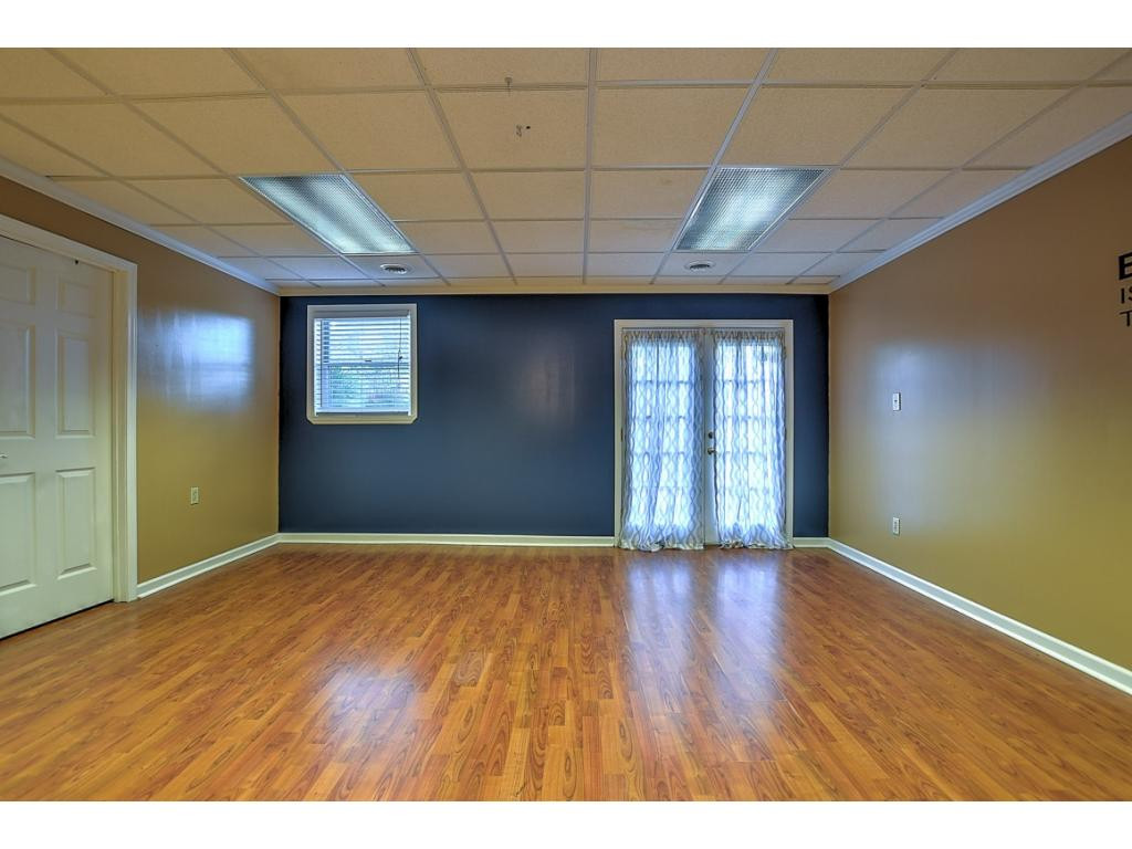 23368 Highpoint Road Bristol, VA 24202 - Photo 24 of 30 Photo 24