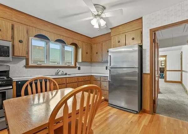 $2,950 | 358-360 Arlington Street, Unit 358, Watertown, MA 02472
